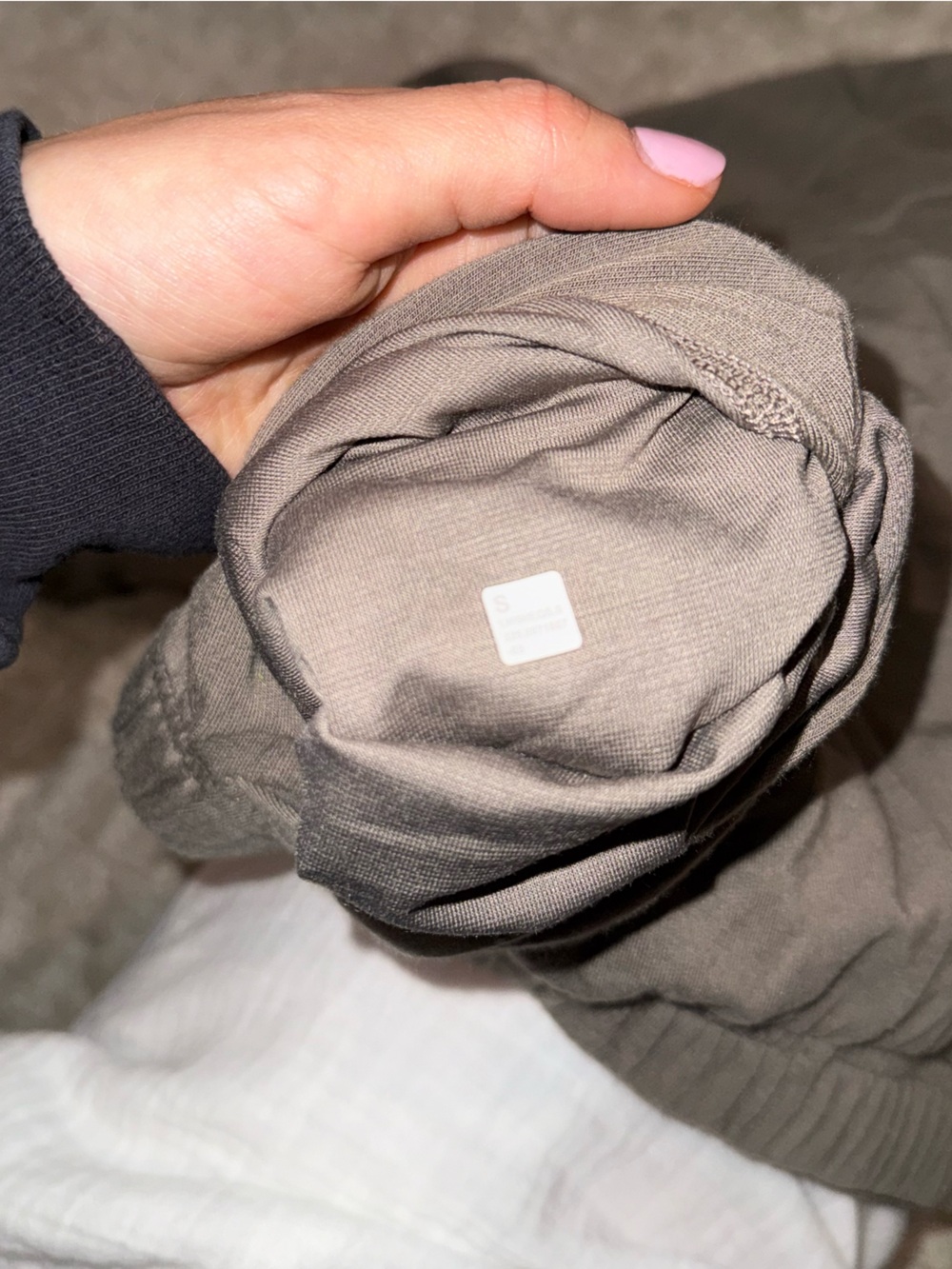 Lululemon be calm mid rise pant - Picture 3 of 5